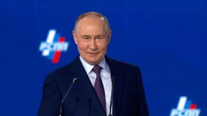Путин предупредил: сверхдоходы от нефти и газа нельзя “проесть”