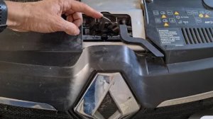 Замена замка капота Рено Логан 2, Сандеро 2