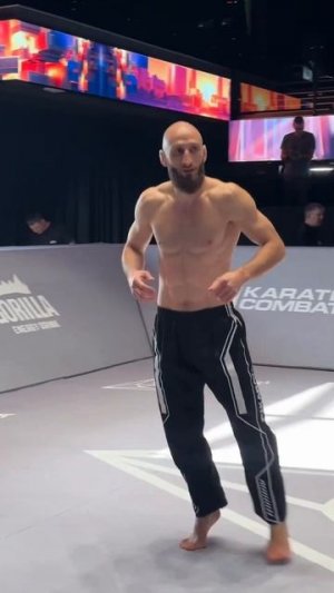 Гурам тестирует пит Karate Combat | RCC
