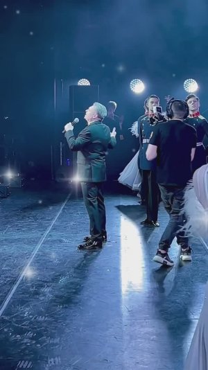 Поразил зал своим исполнением! Как упоительны в России вечера 🔥 Александр Добронравов #добронравов