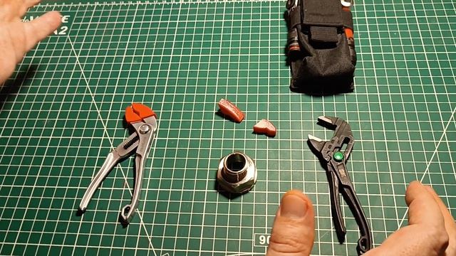 Защитные губки IAM FACTORY для переставных клещей