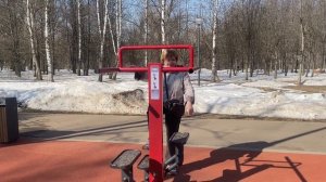 Съёмка на камеру лучше. Прогулка в парке. Тренажёры.