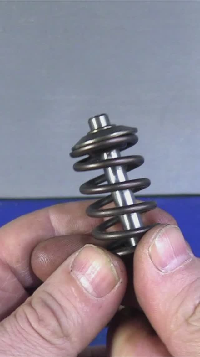 Что значит "РАССУХАРИТЬ КЛАПАНА"??