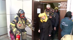 (Рыбинск-40) ПОЖАРНЫЕ УЧЕНИЯ В ТОРГОВОМ ЦЕНТРЕ