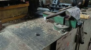 Пилим металл с угловой шлифовальной машиной (УШМ) TECHNICOM TC-EAG125