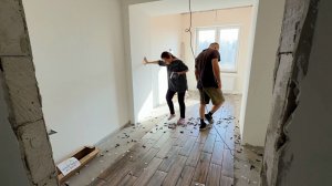 Нашли хорошего помощника для стройки. Наводим порядок на участке. Ремонт своими руками. Строим дом.