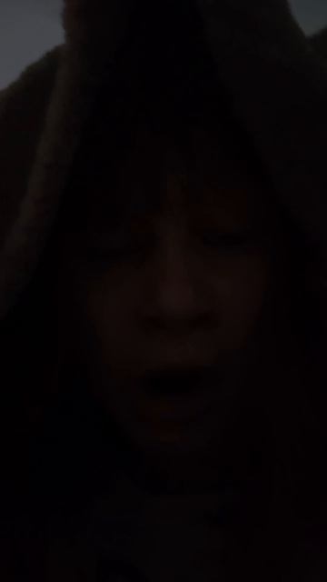 проснулась в 3:00 ночи и слушу страшный звук 😱😭😰