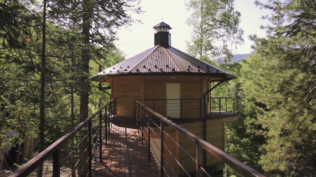 Эко-отель Урочище Актра на Телецком озере (Горный Алтай) летом