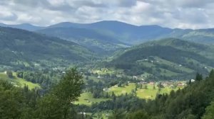 Одинокий 92-летний дедушка доживает свой век в горах вдали от цивилизации.