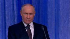 «НА ОГНЕННЫХ РУБЕЖАХ»: Путин вручил личный штандарт Золотову и обратился к бойцам Росгвардии