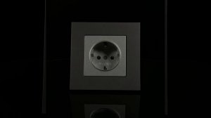 Рамка Werkel Slab серебро матовый W0012965 + розетка Werkel серебряный матовый W1171165