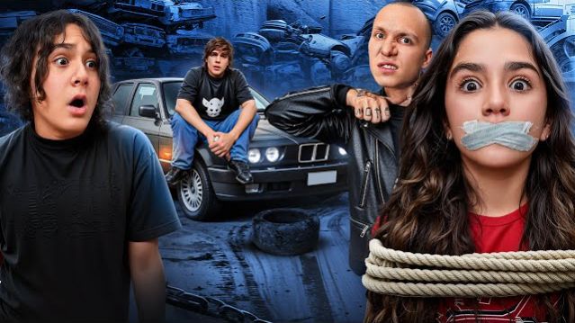 КАМПУС - КИНУЛИ ОТМОРОЗКОВ  СПАСЛИ ОДНОКЛАССНИЦУ  ДЕВЧОНКУ СБИЛА МАШИНА