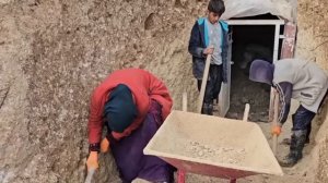 271ч.Кочевая жизнь Марьям: работа, любовь и развлечения в холодных горах