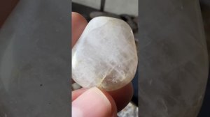 Показываю найденные камни 26.03.26