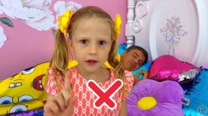 Настя учится делать новую комнату для папы. Полезная и