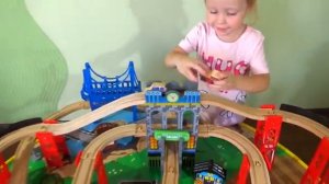 Настя и Патруль строят город [get.gt]