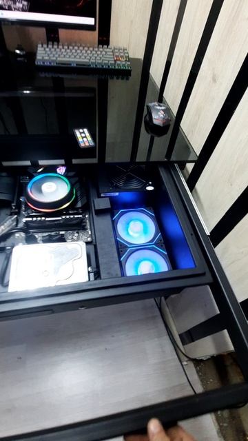 стол компьютер