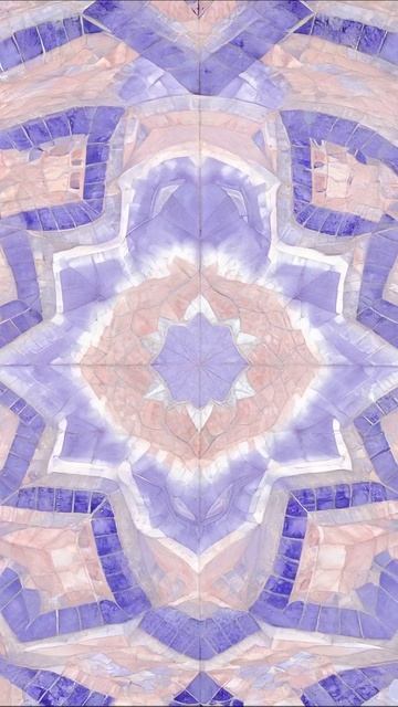 Красота витражей: уникальный мозаичный узор #мозаика #декор #искусство