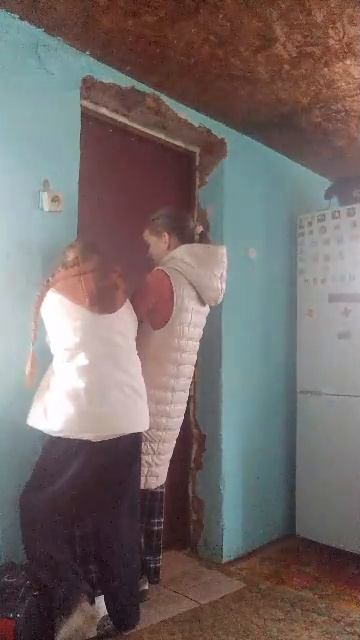 кто-то крадётся