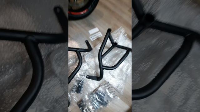 Установка клетки CRAZY IRON на мотоцик Voge RR525