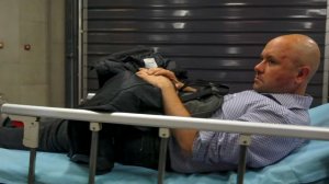 Видели пресс-карту: напавшие на корреспондента «Известий» знали о его профессии