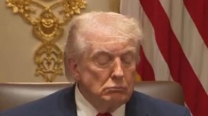 Трамп уснул во время разговора про Иран