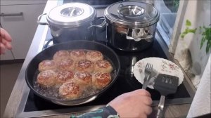 Котлеты на    с тушёной капустой и пюрешечка! Домашняя еда Кухня Рецепты  #еда