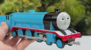 Для детей. Паровозик томас и его друзья. Игрушки для детей