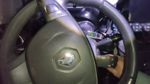 установил новую педаль газа .