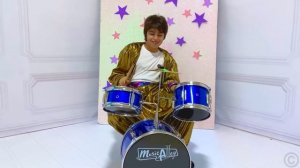 Настя собирает настоящую детскую рок-группу. Видео для