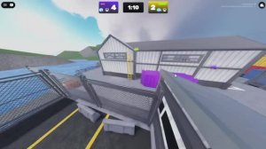 играю в роблокс с друзьями