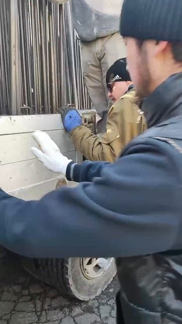 Доставка металлических ограждений для организации праздника Курбан-байрам