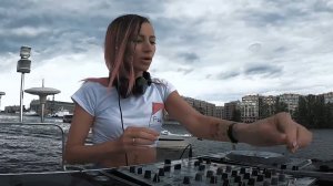 LADY WAKS FROMRUSSIAWITHBASS 002 -PANDEMIA SESSION-