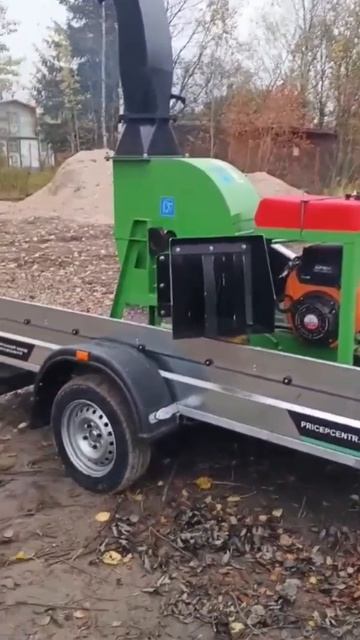 Рубительная машина ИД-600П с бензиновым двигателем 29л.с.