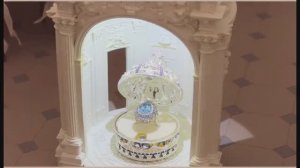 Кукольный домик с драгоценностями
