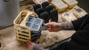 Масштабирование процесса литья из смолы с помощью 3D-печатных приспособлений