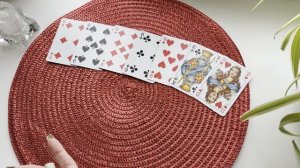 Червонная дама. Что у нее в жизни происходит? Гадание на игральных картах