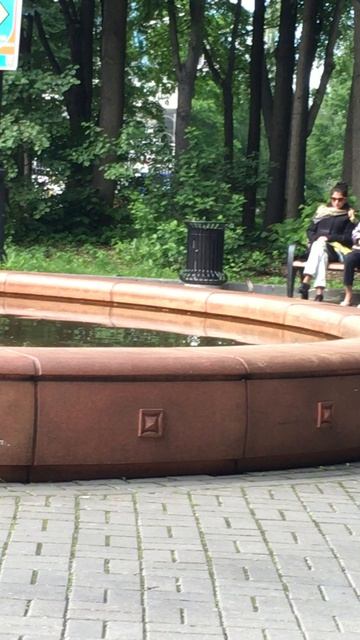 Белка в Измайловском парке, часть 1