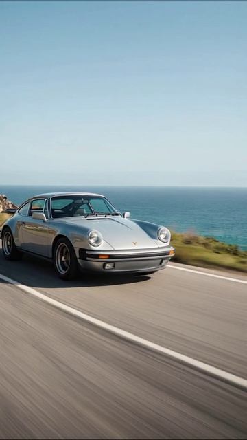 Porsche на дороге: скорость и стиль #автомобили #Porsche #дорога