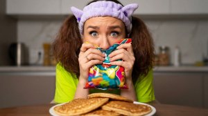 🍿КОГДА СЕСТРА ПРОСИТ ТВОЙ ЛИМОНАД🤣 Смешные ШОРТСЫ про семью #shorts