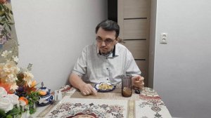 Съел бы рёбрышки запечённые в соусе и мёдом... Но Каша с Овощами Тоже Пойдет!