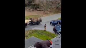 Жительница США сдала рабочих миграционной полиции, чтобы не платить им $10 тысяч за работу.

Шесть н