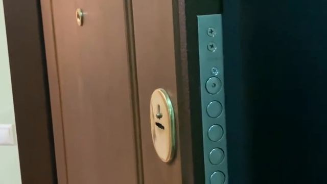 Как поменять замок на входной двери самостоятельно