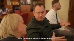 Алексей Муратов представил выставку Война чужими руками