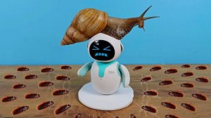 Тараканы и Улитка довели робота Eilik до истерики