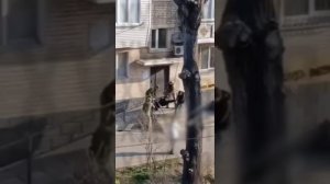 Кадры весеннего призыва в ВСУ в Ильичёвске Одесской области публикуют местные СМИ.