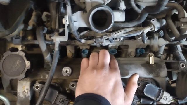 Тойота витц троит двигатель разбираемся грохот в двигателе