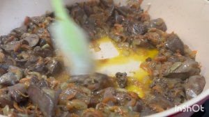 Печень куриная в сметане!