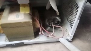 Микроволновка Самсунг G2739NR-S, работает но не греет