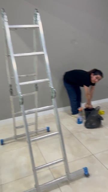 Уборка бутика в составе торгового центра